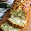 Cake salé courgette feta - Facile fait maison