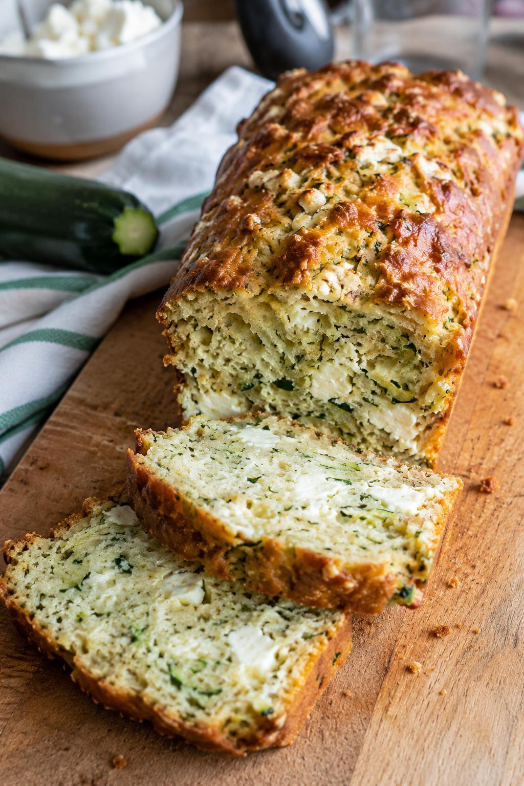 Cake salé courgette feta - Facile fait maison