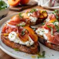 Bruschetta pêche burrata jambon cru - Facile fait maison