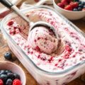 Glace au yaourt et fruits rouges - Facile fait maison