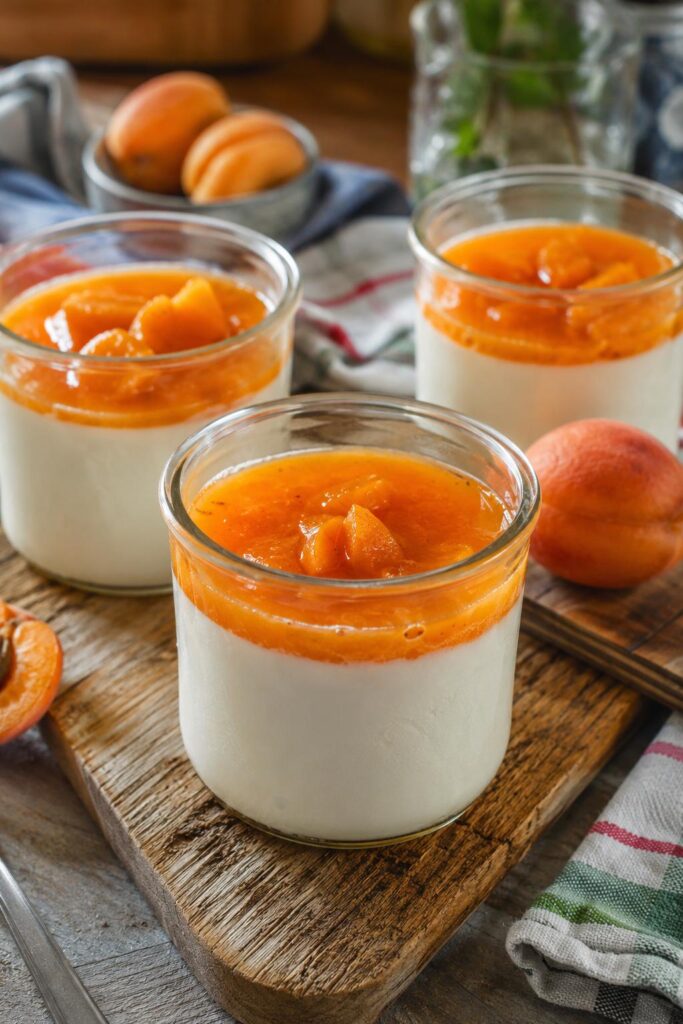Panna cotta à l'abricot - Facile fait maison