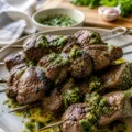 Brochettes de boeuf sauce chimichurri - Facile fait maison