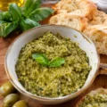 Tapenade verte aux olives et basilic - Facile fait maison